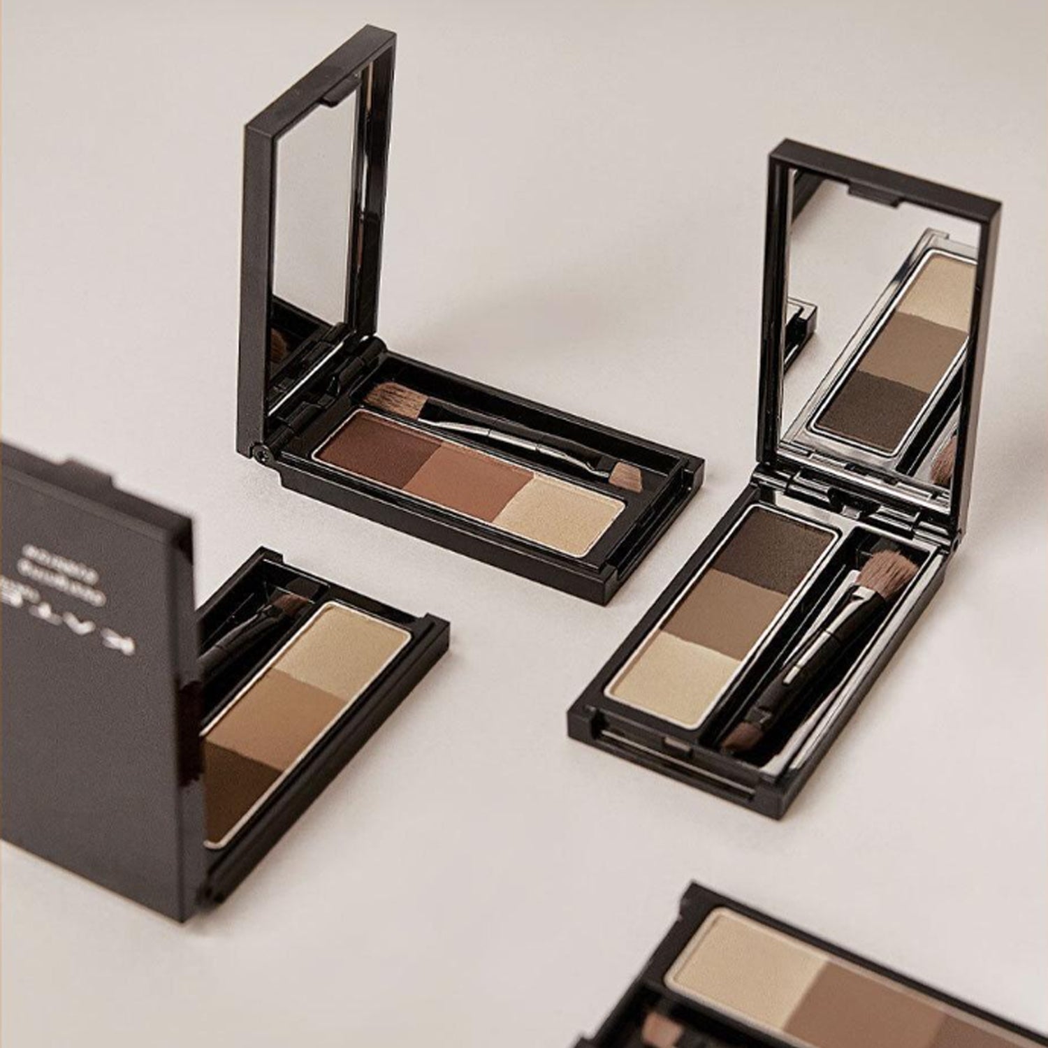 Kate entwirft Eyebrow 3D 2,2 g 6 Farbtöne