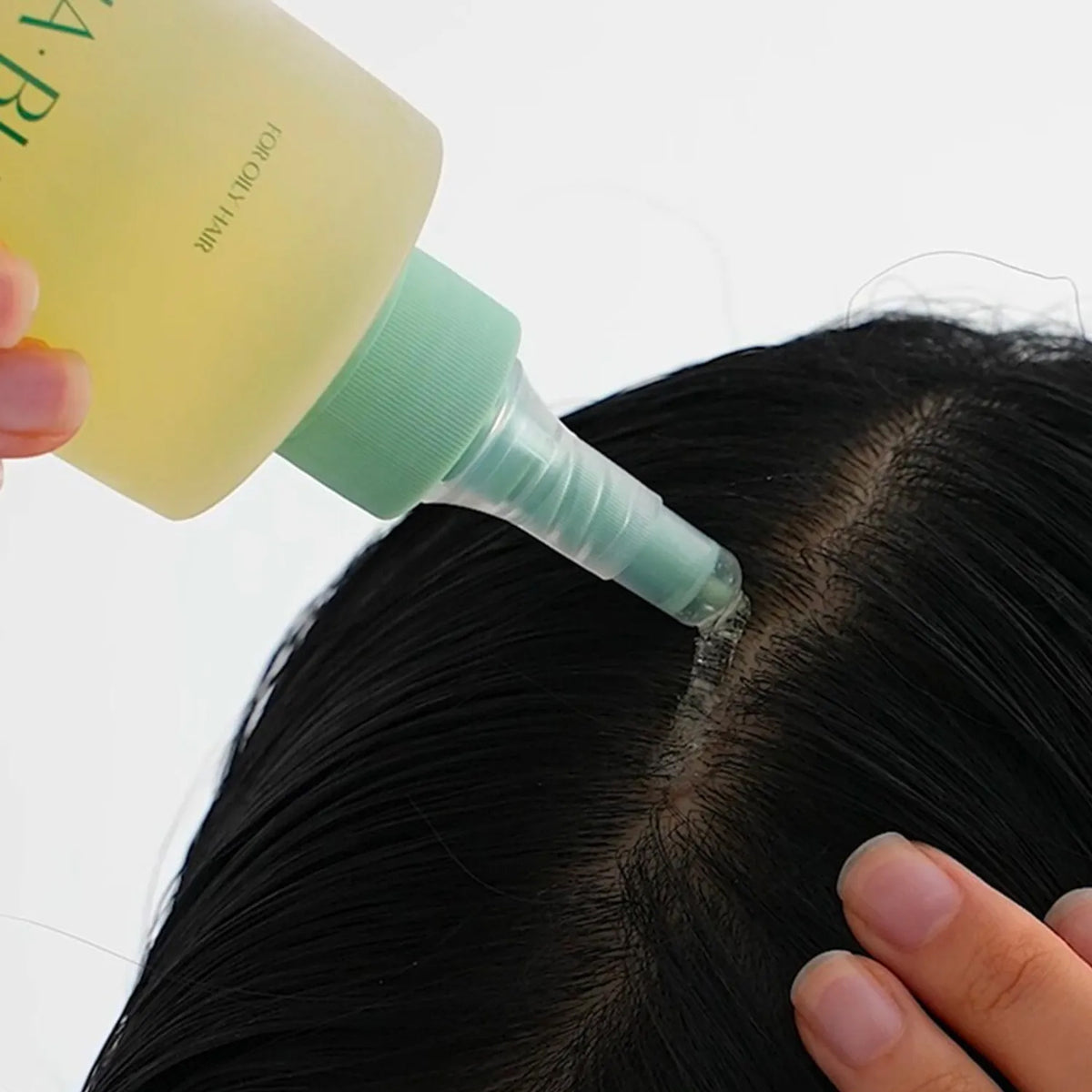 MOO100 AHA·BHA Purifying Scalp Scaler 250ml