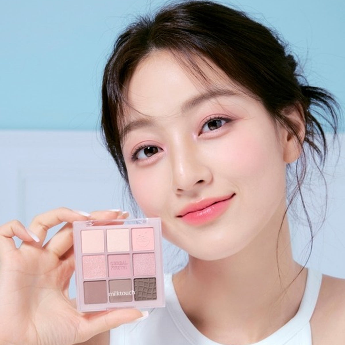 Milk Touch Tone On Shadow Palette 7.8g 3 colors