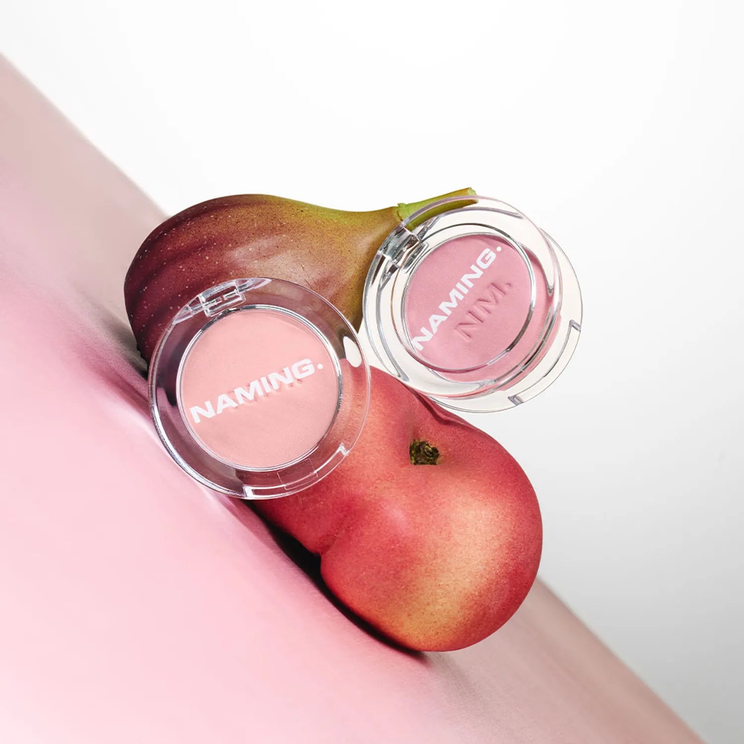 NAMING.FluffyPowderBlush3.2g-2.webp