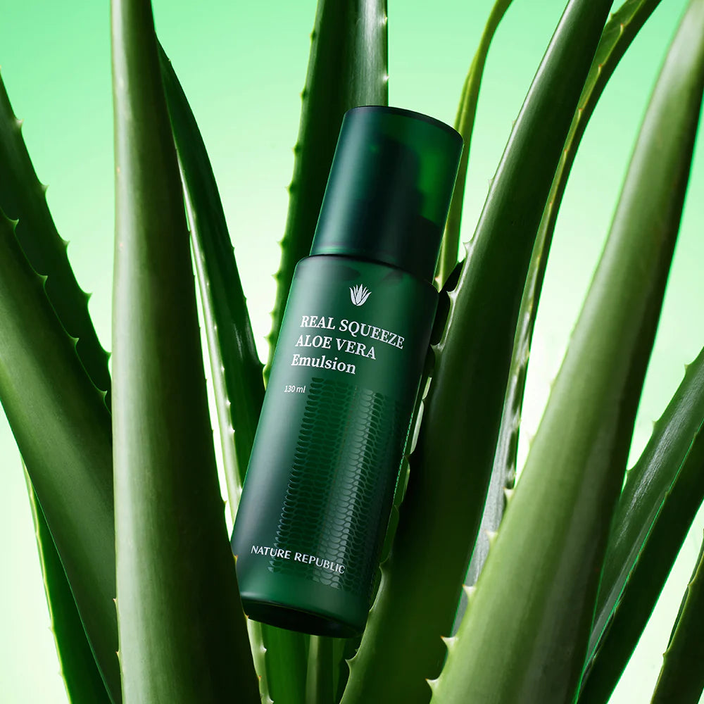NATURE REPUBLIC Real Squeeze Aloe Vera Toner + Emulsion (150ml + 130ml)