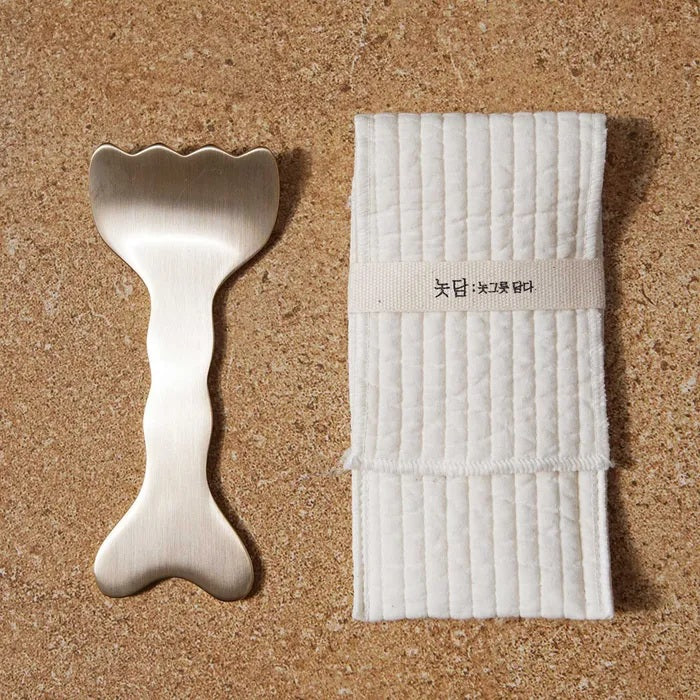 NOTDAM Bangjja Brassware Tulip Scalp Gua Sha Massager con regalo de Jeogori de cortesía