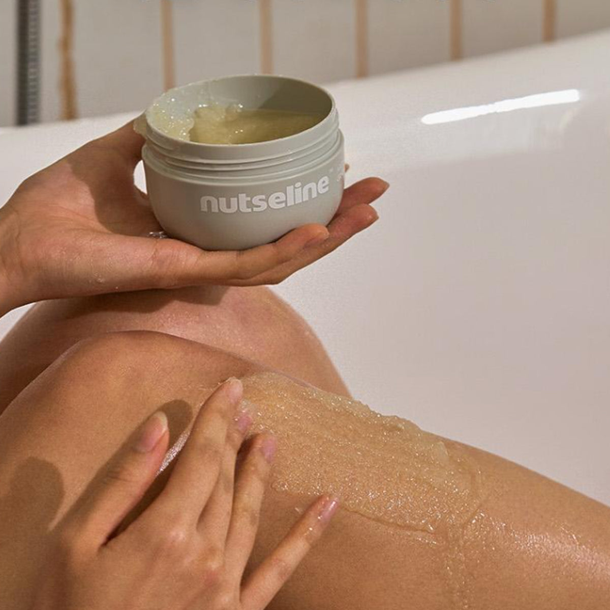 nutseline Aroma Nut Gray Body Scrub 200g