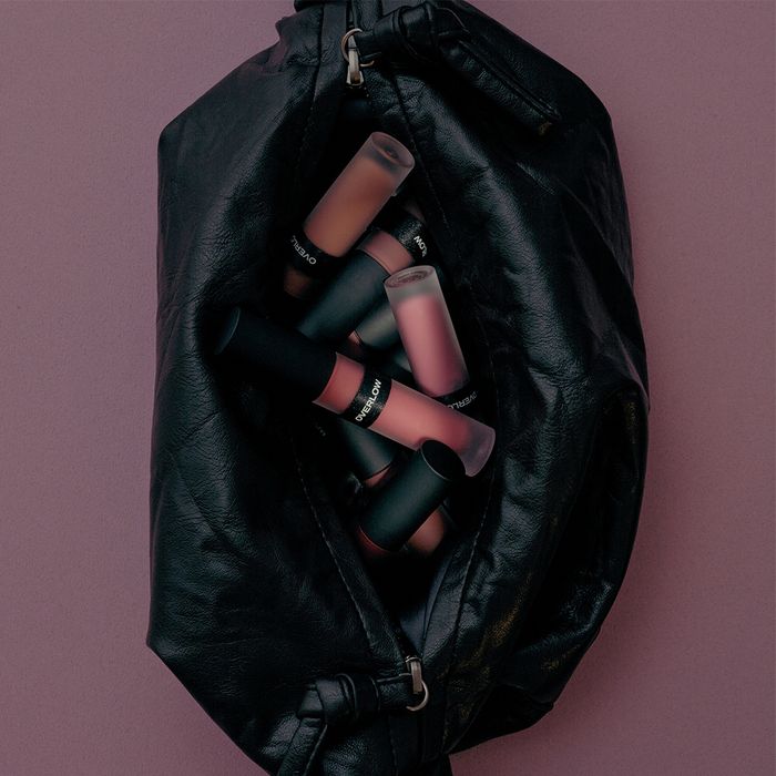 OVERLOW Smooth Touch Hugging Blur Tints 4.4g