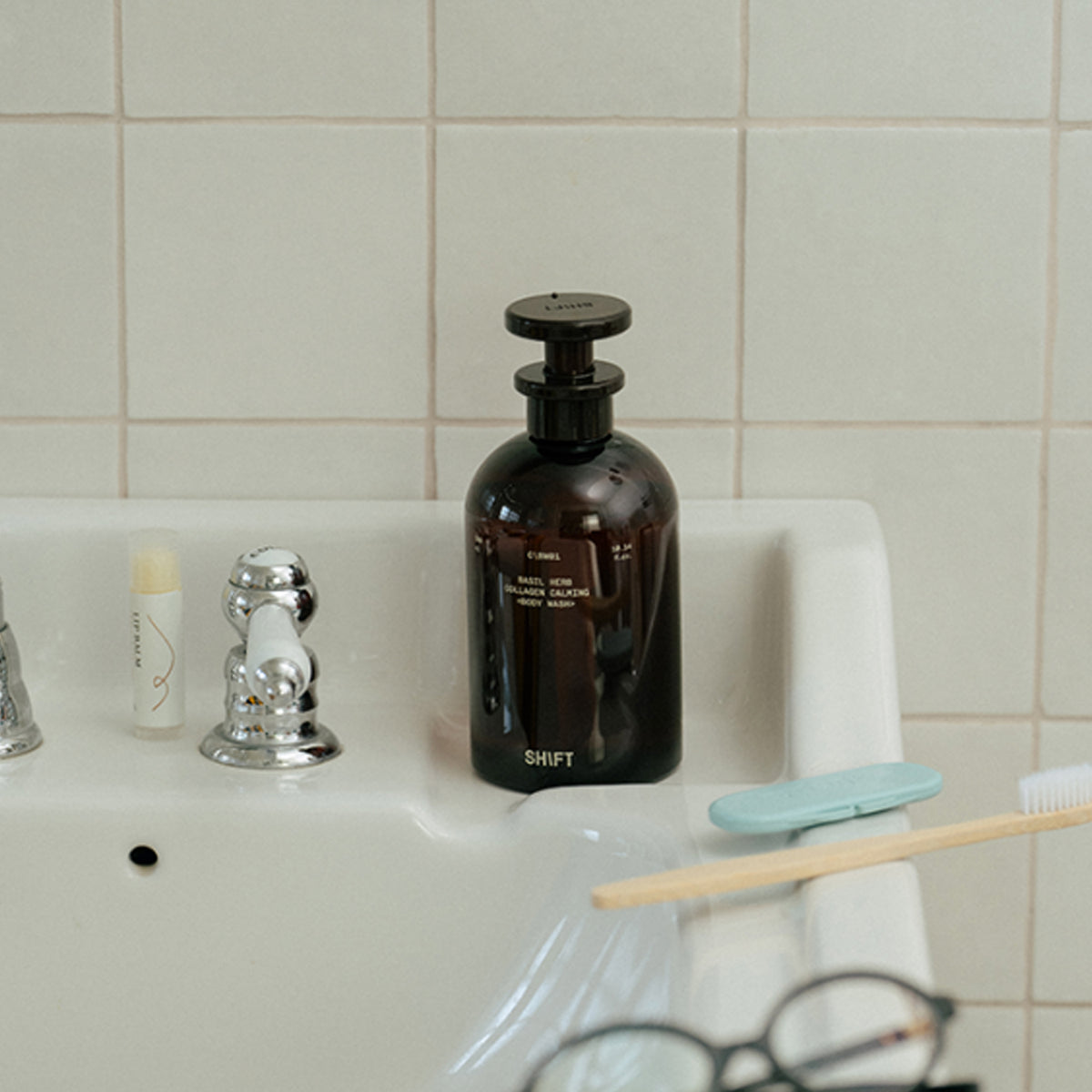 SHIFT Basil Herb Collagen Calming Body Wash 300ml