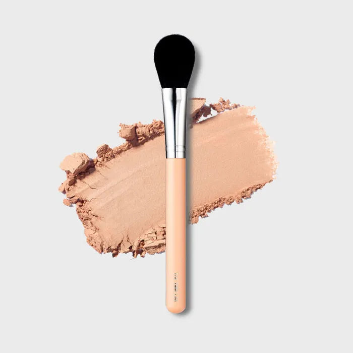 Das Werkzeuglabor 157 Light Touch Blusher -Pinsel