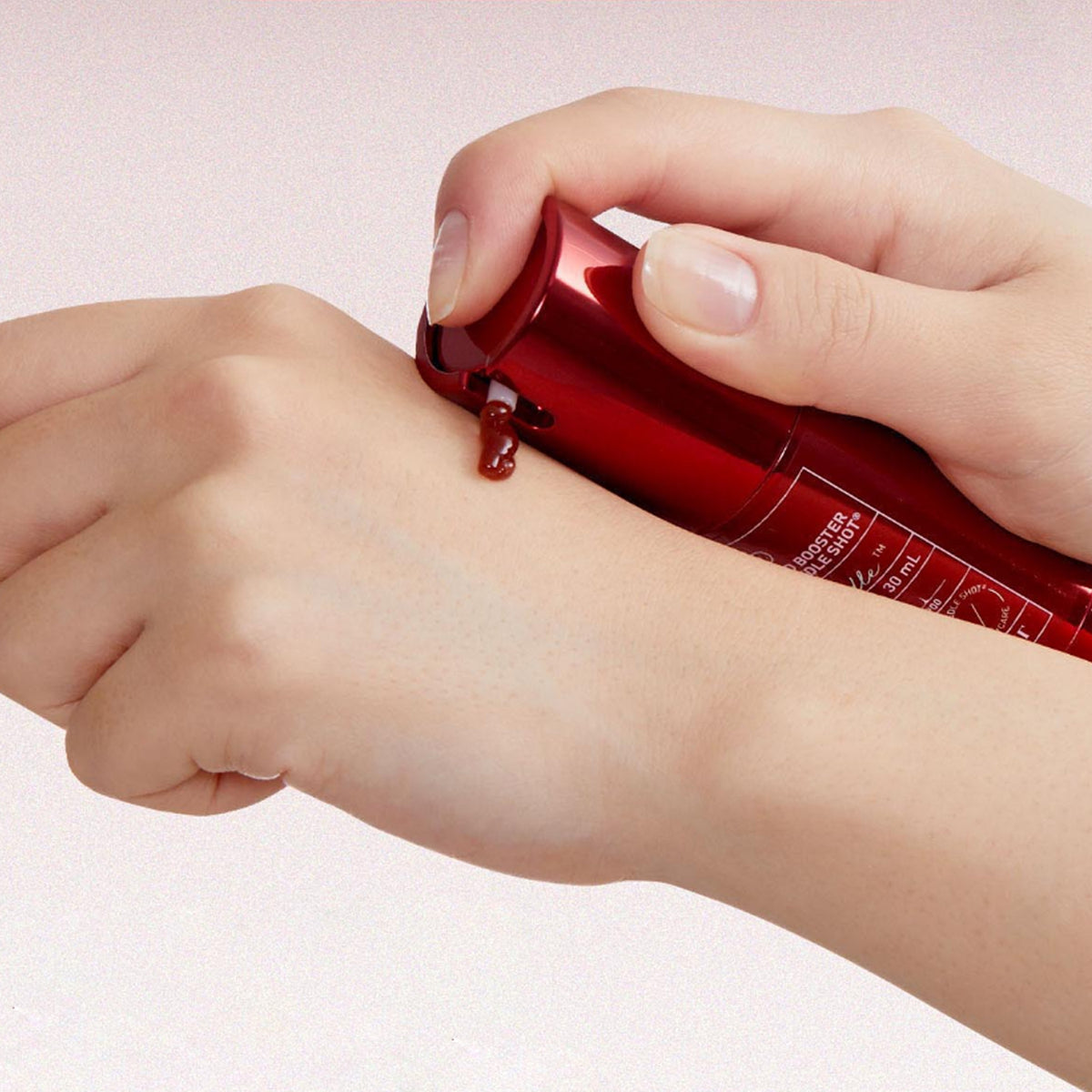 VT Cosmetics Red Booster Reedle Shot 700 30ml