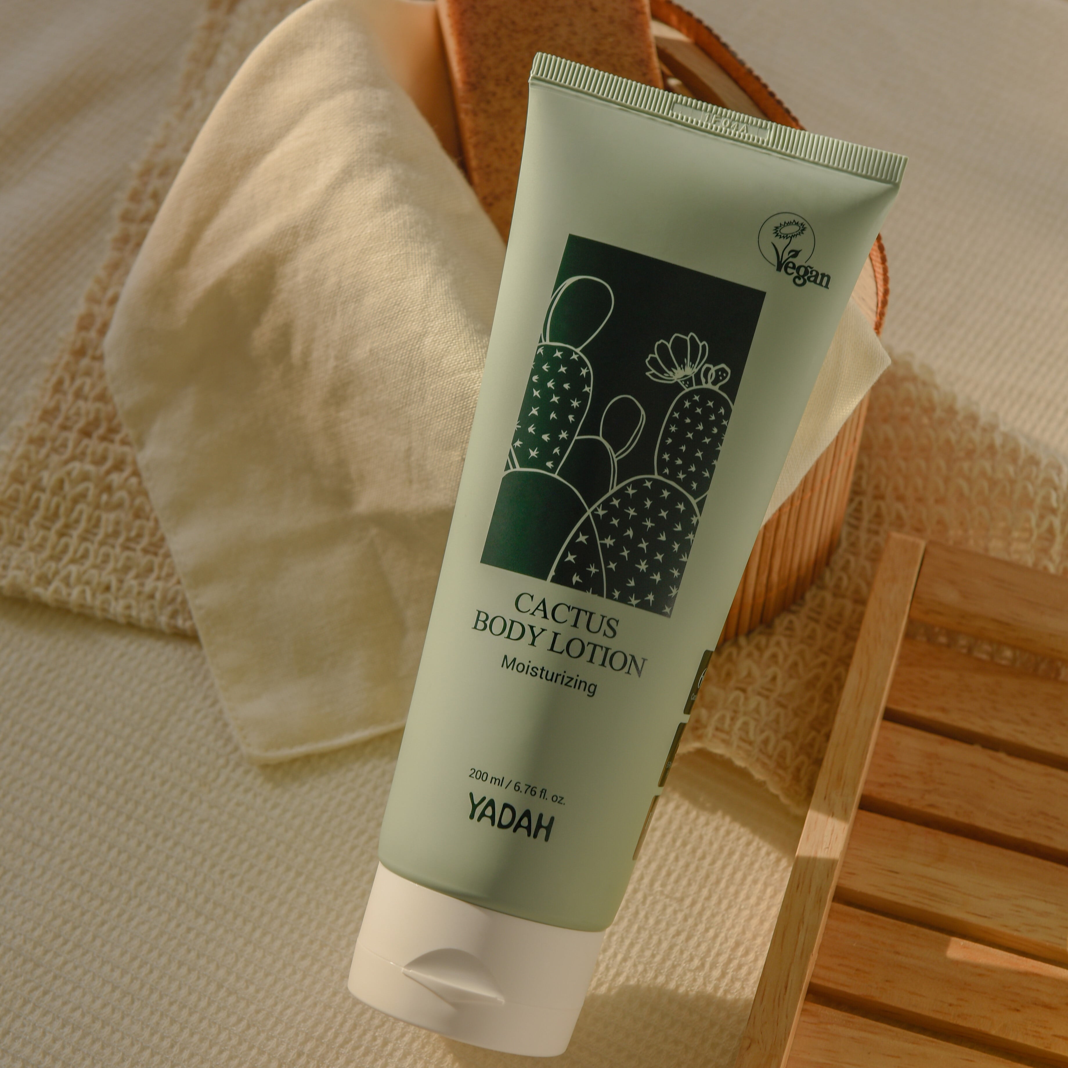 YADAH-Cactus-Soothing-Body-Wash-900ml-_-Body-Lotion-4.jpg