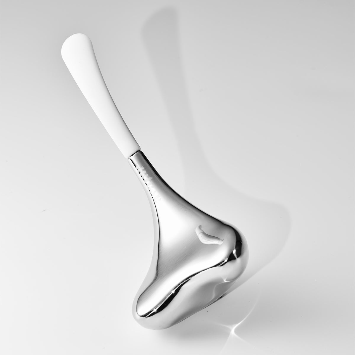 avajar Rejuvenating Cryomassager