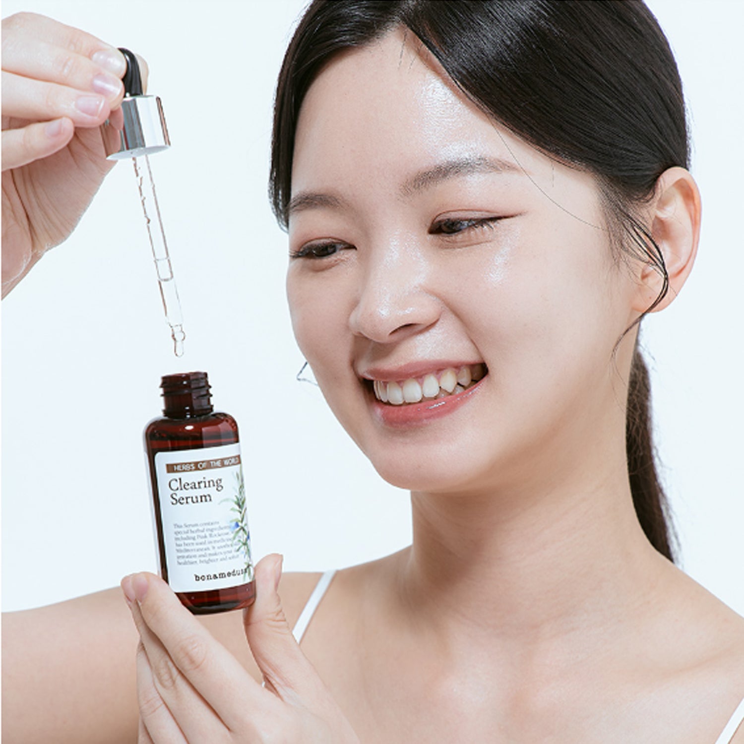 bonamedusaHerbsoftheWorldClearingSerum60ml-3.jpg