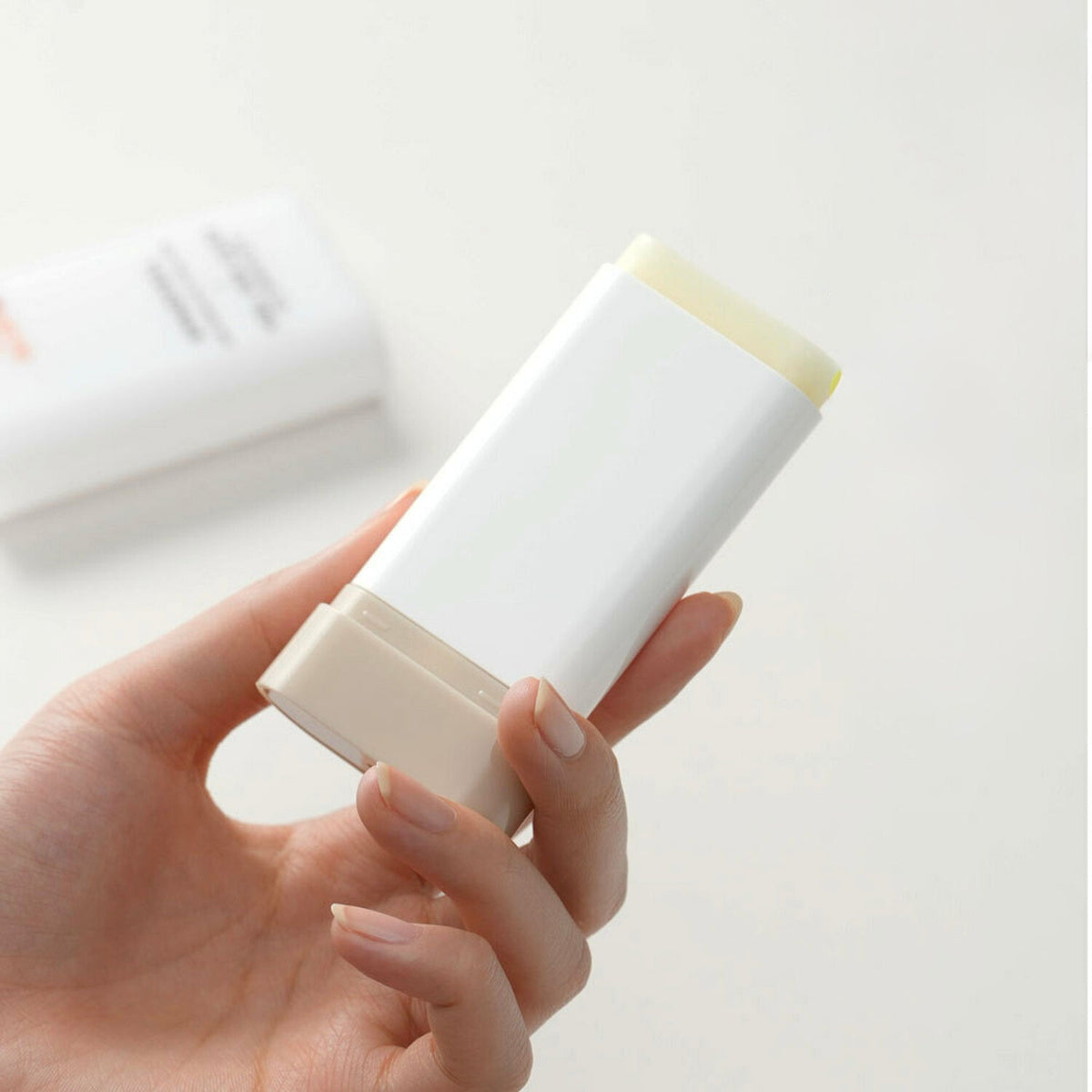 [Expiration imminen] RAWQUEST Echinacea Airy Sun Stick SPF 50+ PA++++ 19g