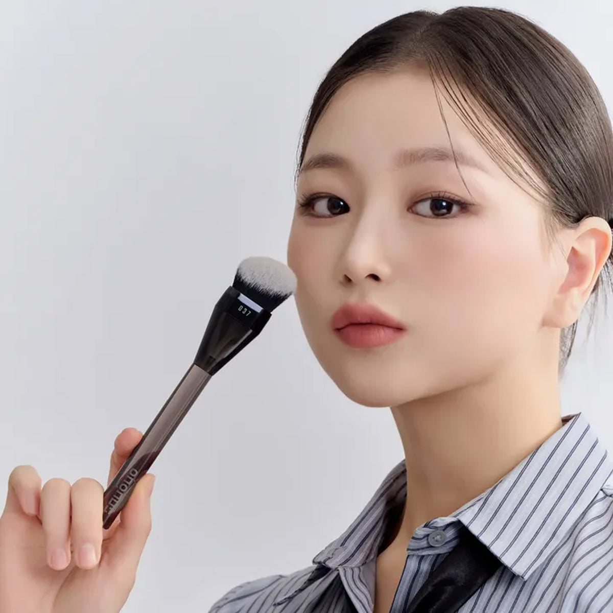 ohgnus [Cheongdam Artist Collaboration] Introduction to Base Makeup (Powder + Foundation + Blusher)