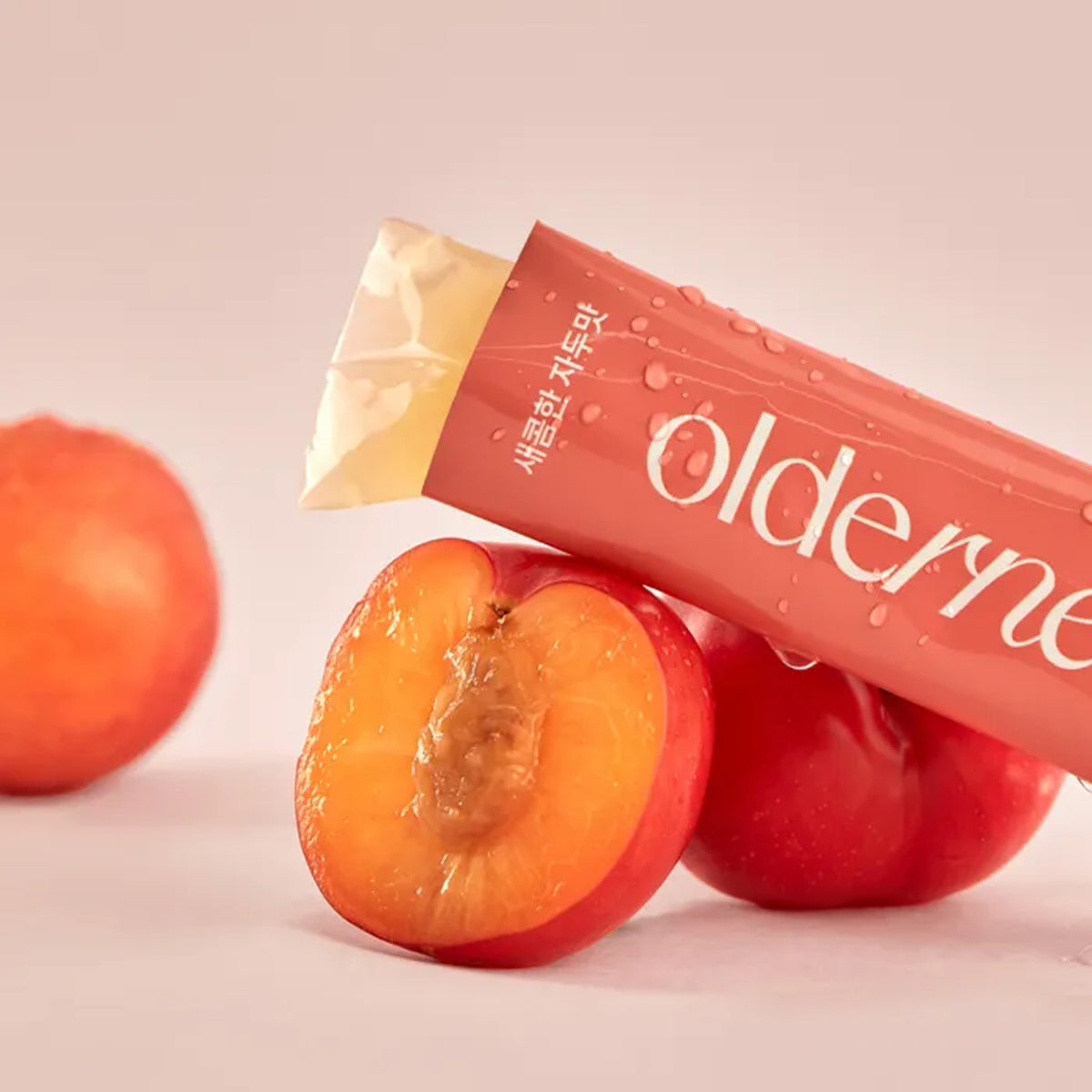 oldernew Mucin Deep Glow (Plum Flavor) - 20g x 40 Sticks (4 Boxes)